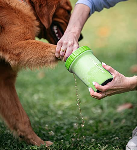 MudBuster Medium Dog Paw Cleaner (Green / Medium)