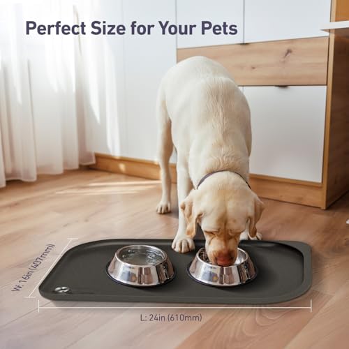 Silicone Pet Feeding Mat with Metal Ring (Gray / 23"L x 23"W)