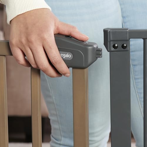 SAFETY 39" Extra Wide Wood Accent Baby Gate (Wooden - 30-39.5"w X 30"h)