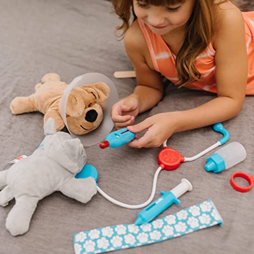 Examine and Treat Pet Vet Play Set (13.5 x 10.5 x 3.5)