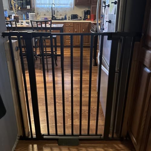 51.18 Inch Extra Tall Pet Gate (Black / 51 inch)