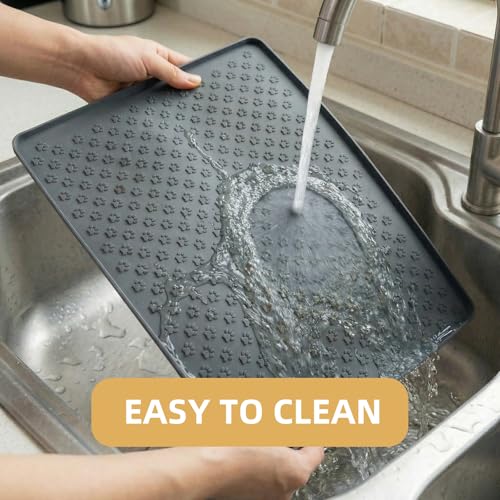 Silicone Dog Food Mat (23.6” x 15.9” Black)