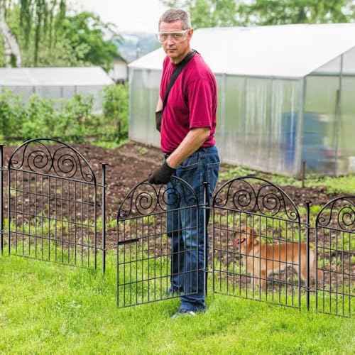 Tall Garden Fence with Gate (32''(H)-24panels-52.5ft(L))