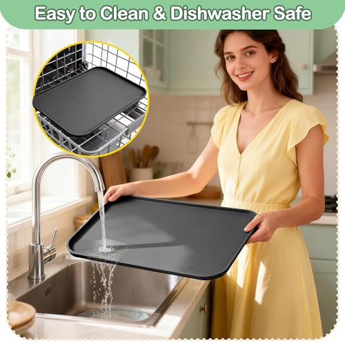 Waterproof Silicone Pet Feeding Mat (Black)