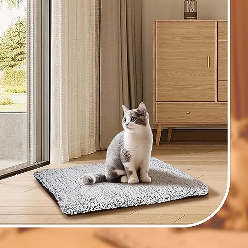 Self Heating Pet Pad (45.3"L x 27.5"W x 1.0"Th / Light Gray)