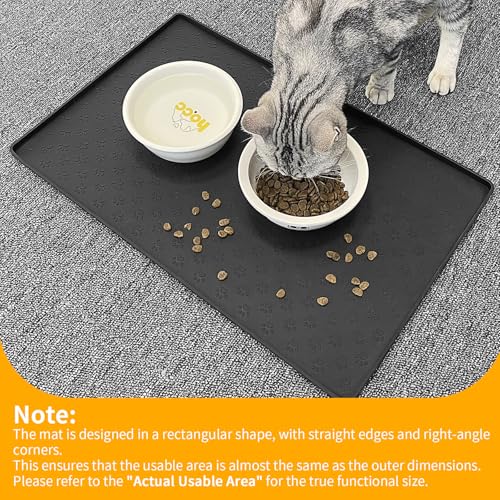 Pet Placemat for Dog and Cat (18"L x 12"W / Black)