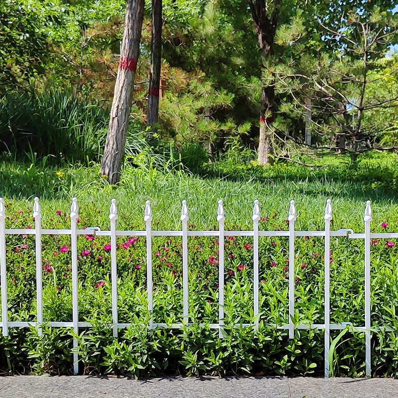 18"H x 22"W Decorative Metal Garden Border Fence (White / 18″ H x 9.17 ft (5 Panels))