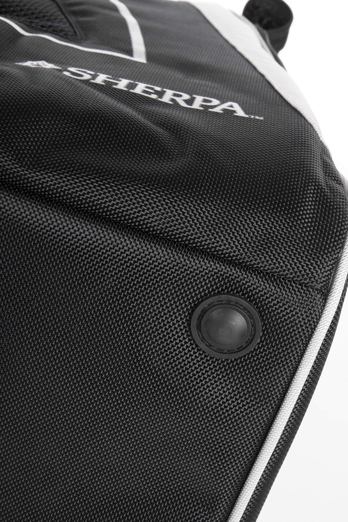 Forma Frame Crash (Crash-Tested Forma Frame Pet Carrier / 22.8"L x 15.9"W x 15.9"H)