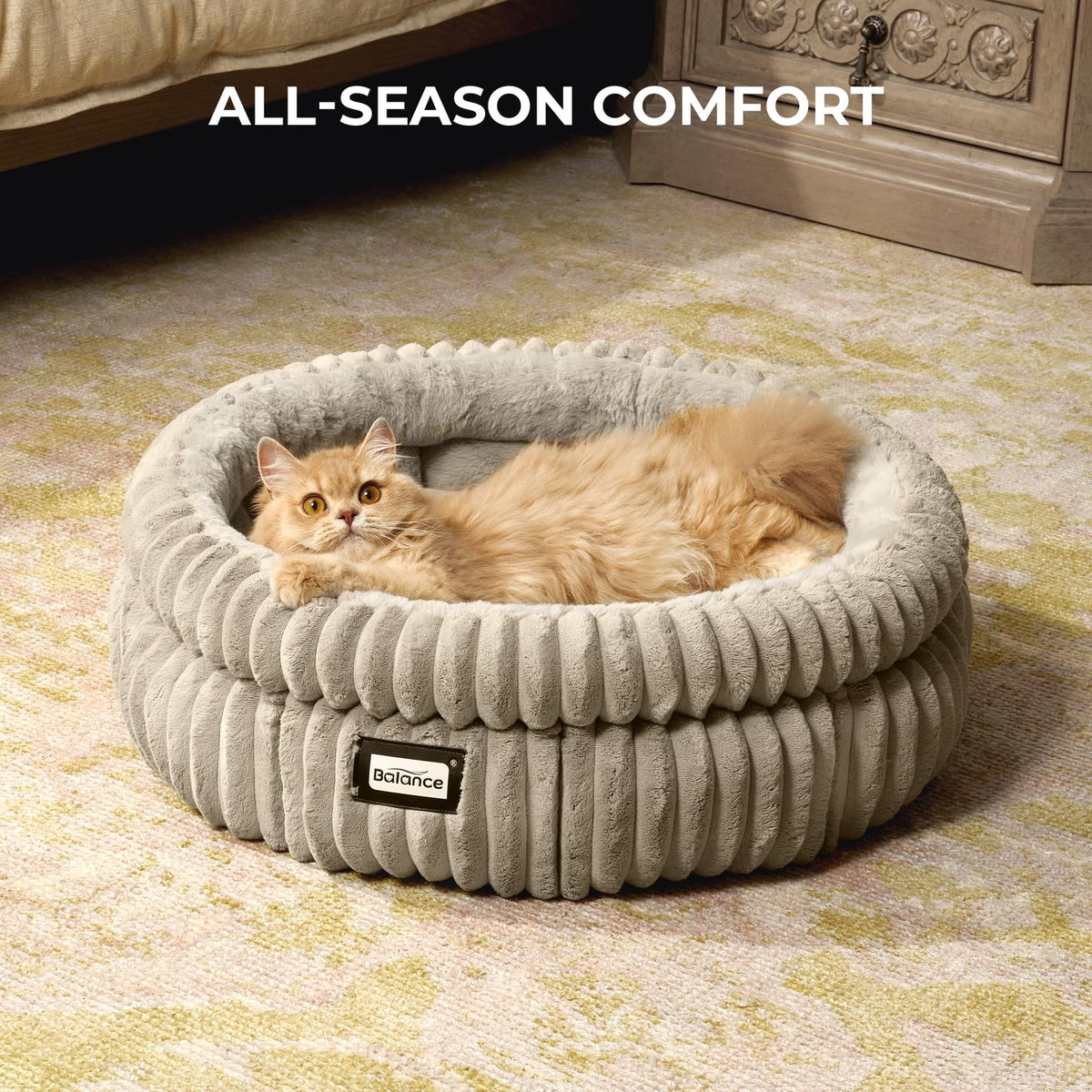 Cat Bed Kitten Bed (24.0"L x 24.0"W x 9"Th / Wind Chime)