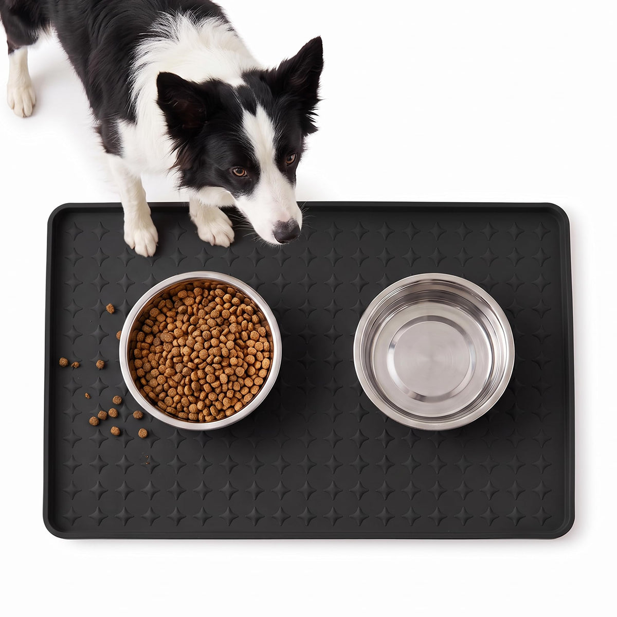 Silicone Pet Feeding Mat (Black / 24"L x 16"W)