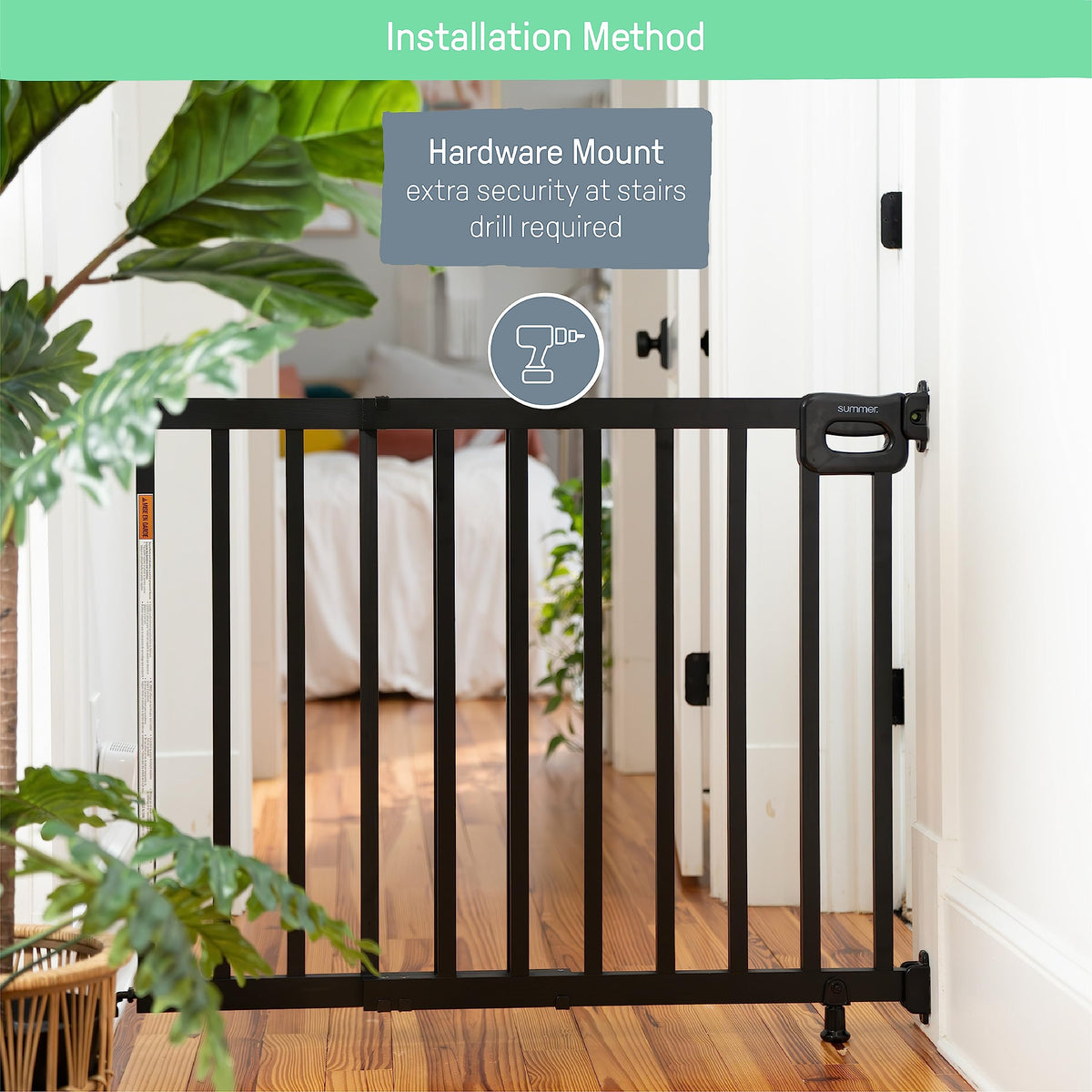 Summer Infant Deluxe Stairway Simple to Secure Safety Pet and Baby Gate (Black Wood)