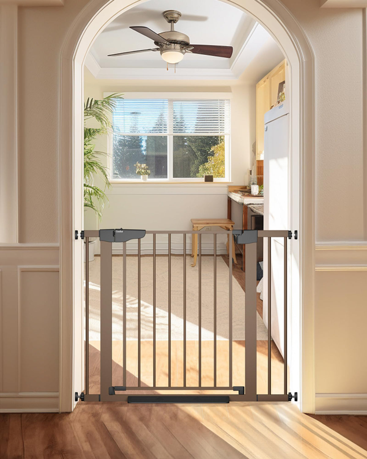 30 40.6 in Baby Gate for Stairs and Doorways (Brown / 30-40.6"W x 30.5"H)