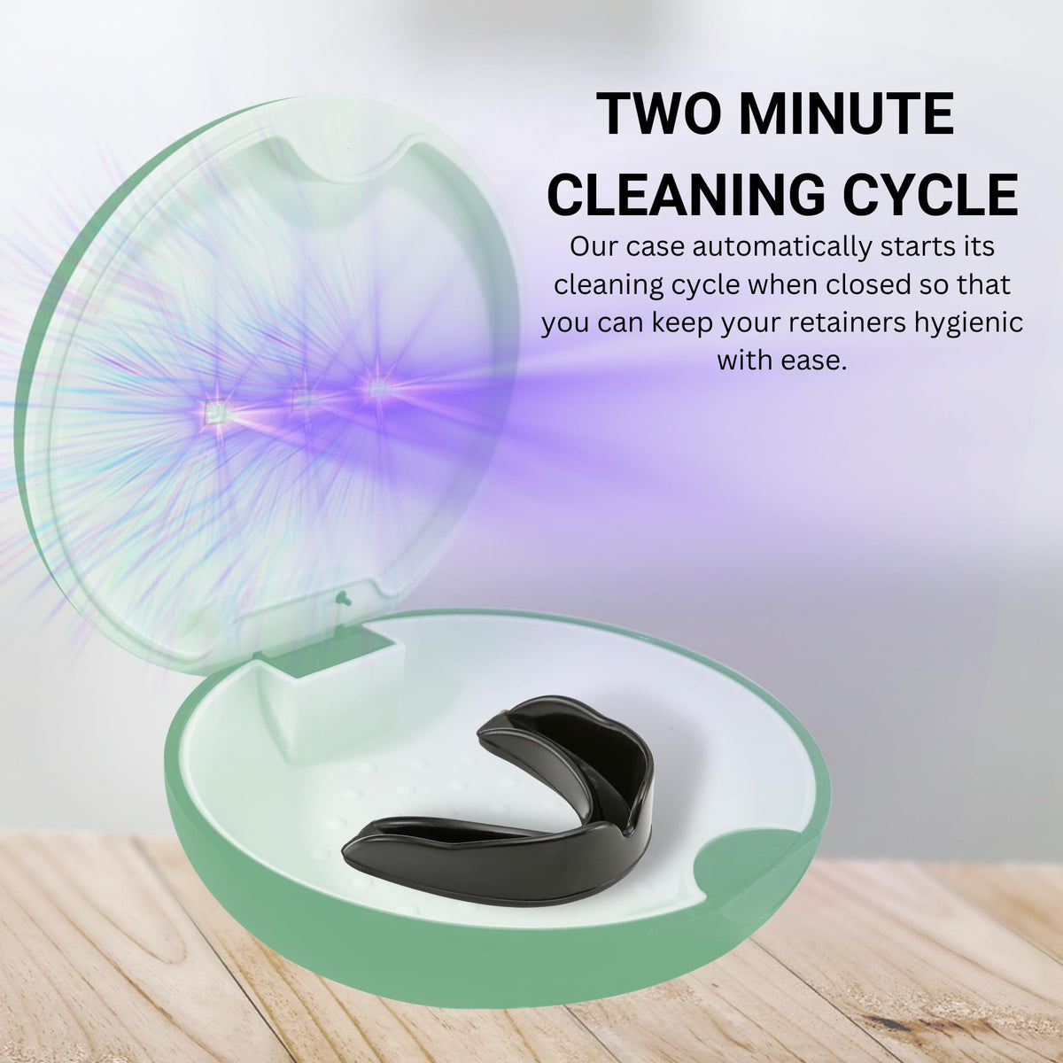 Tare&co UVC Ultraviolet Retainer Case Compatible with Invisalign (Green Fig)